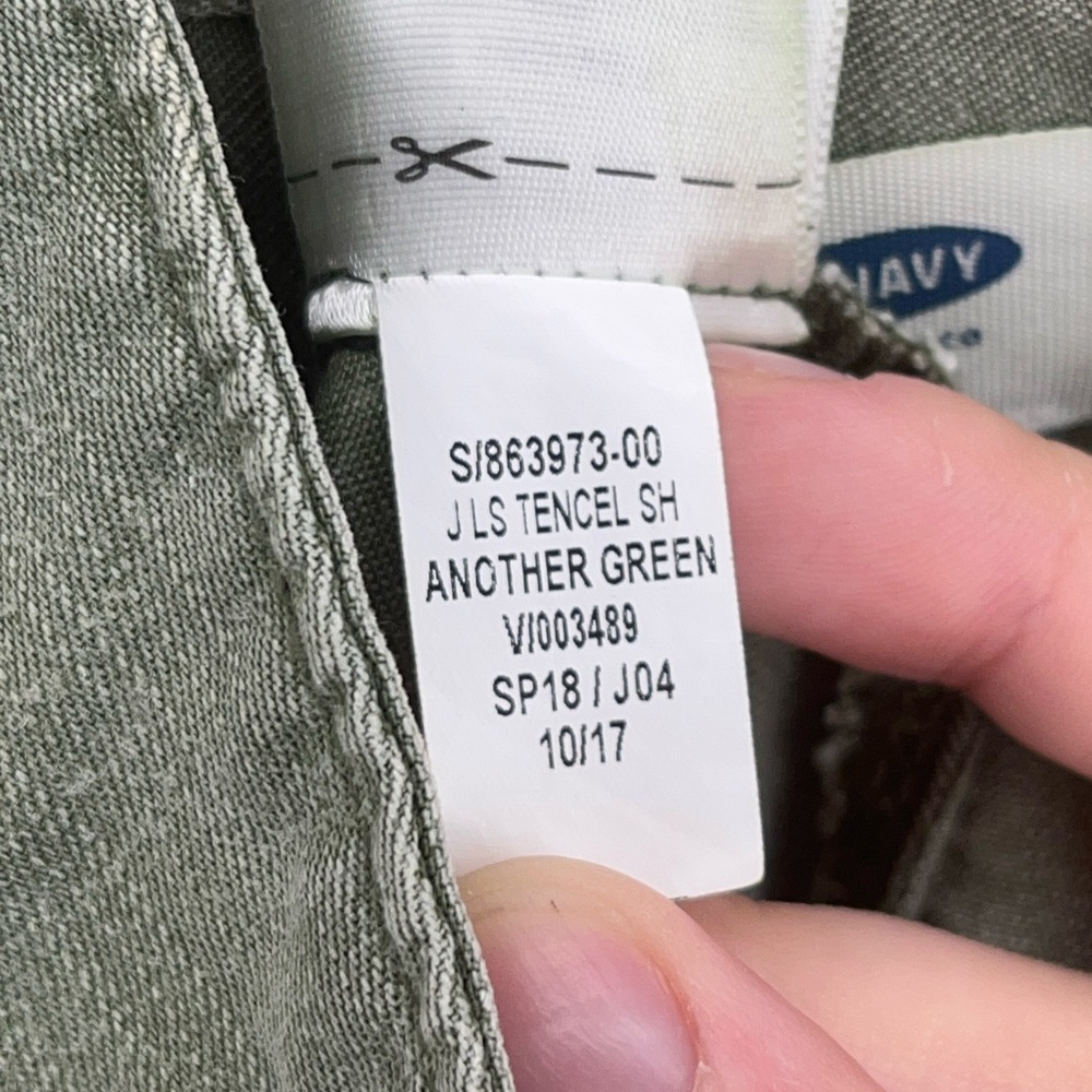 Old navy Relaxed Tencel® Shirt for Women - Picture 5 of 5